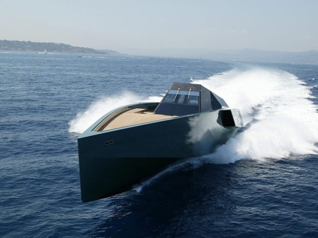 WALLY-POWER-EXTERIOR